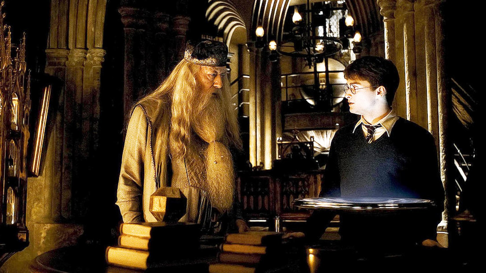 Neuer Dumbledore war skeptisch hinsichtlich „Harry Potter“-Rolle: „Brauchen wir das?“