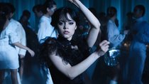 „Wednesday“ tanzt: Merchandise für Filme, Serien und Anime bis zu 40 Prozent günstiger