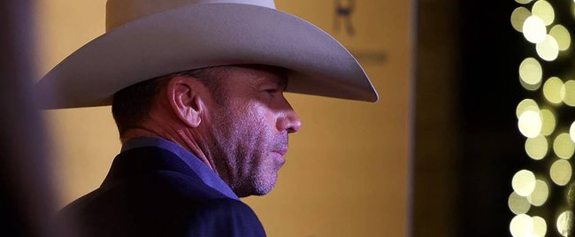 Taylor Sheridan ist einer von 9 grandiosen Gast-Stars in "Yellowstone", die nur echte Western-Fans bemerken