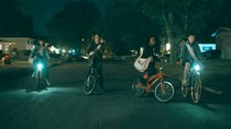 Amazons eigenes „Stranger Things“: Erster Trailer zu „Paper Girls“ rockt gewaltig