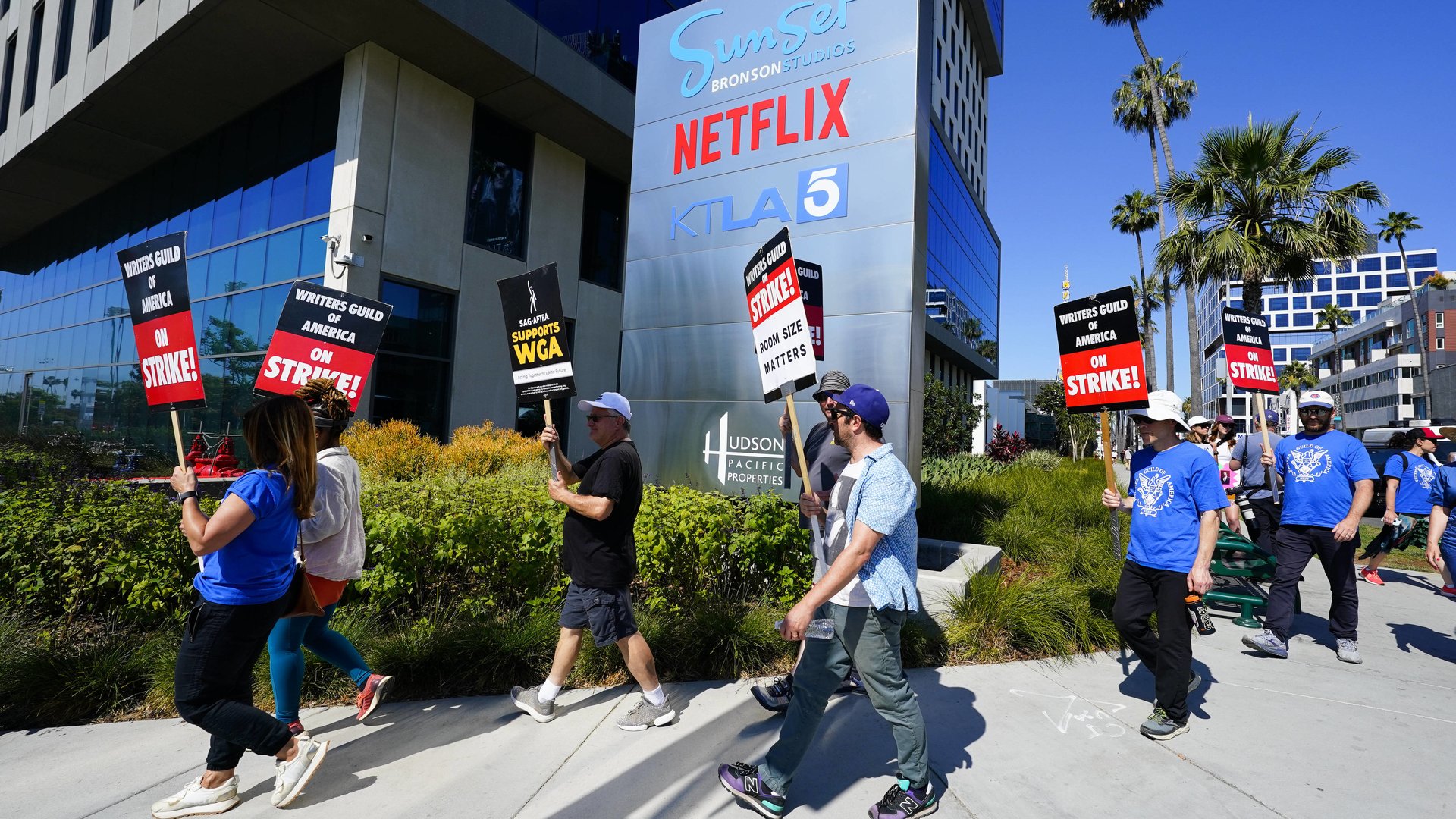 #Größte Hollywood-Krise seit 63 Jahren: Nächster Streik trifft Netflix, Disney und Kinofans hart