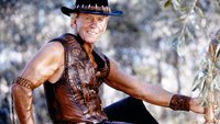 „Crocodile Dundee“ kehrt zurück: Hier ist der erste Trailer zu „The Very Excellent Mr. Dundee“