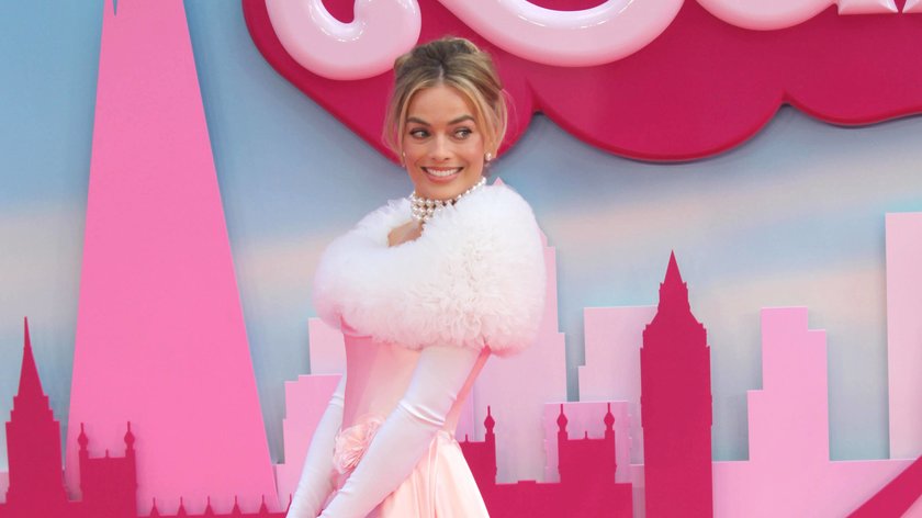 Instead of Margot Robbie, this actress was the original choice for “Barbie.”