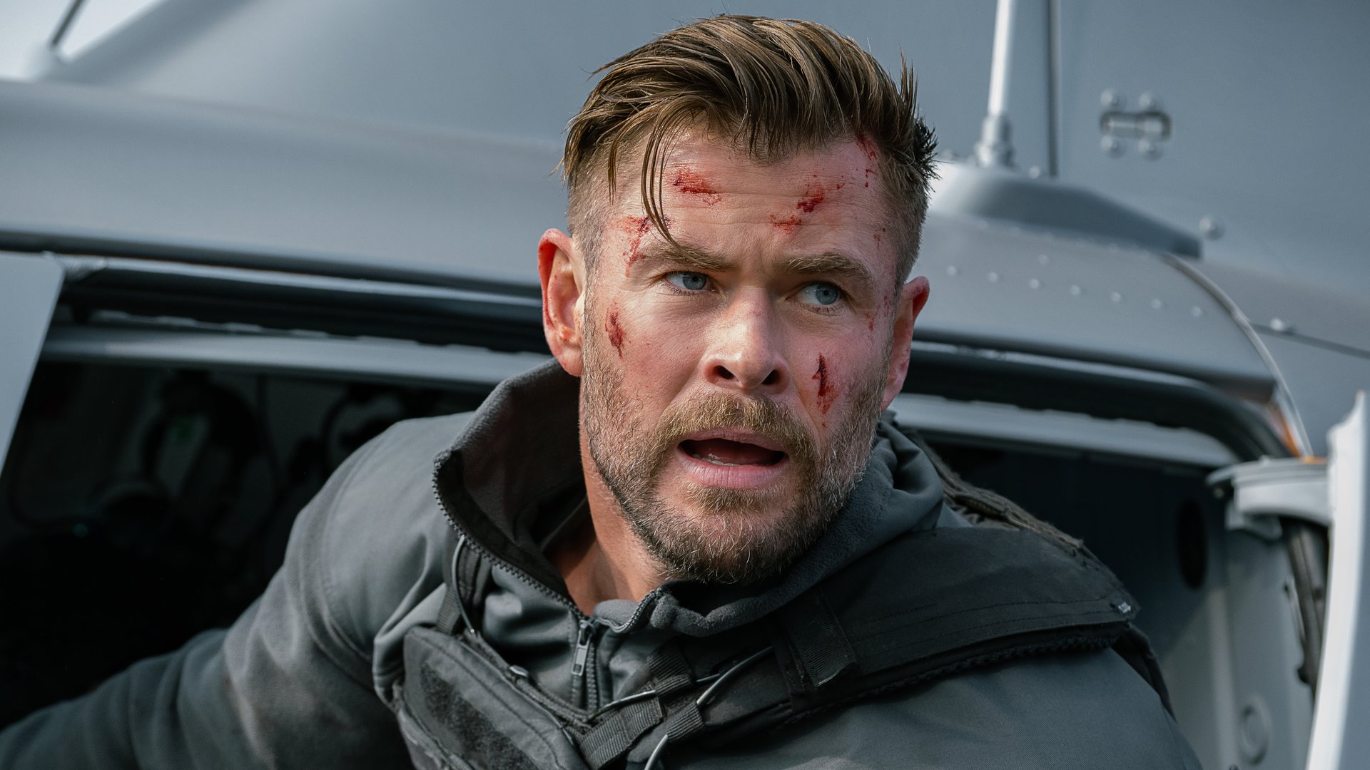 #Non-Stop-Action im neuen „Extraction 2“-Trailer: Chris Hemsworth brennt, prügelt und ballert