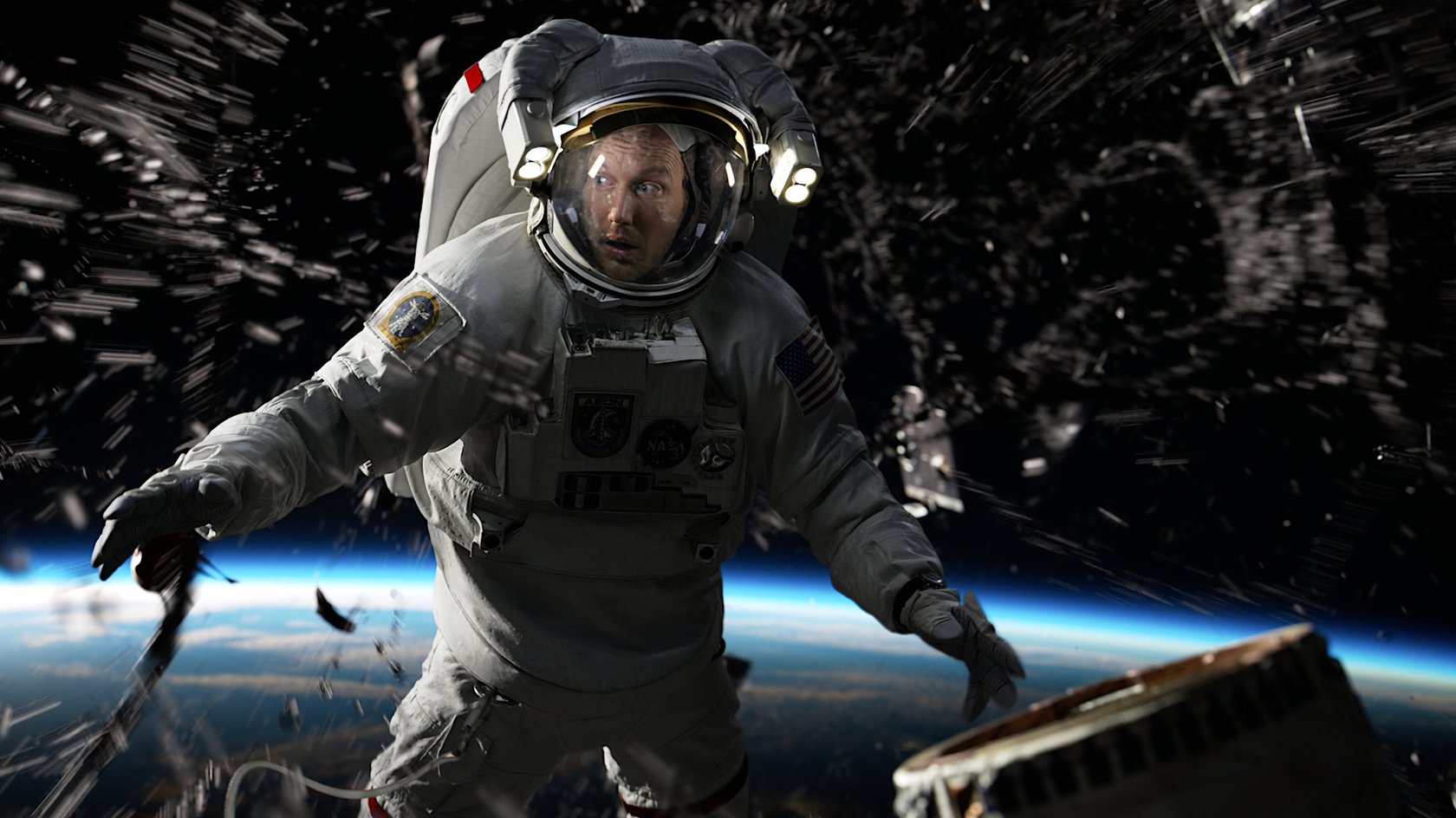 Besser als „Independence Day“? Seht 5 Minuten aus Roland Emmerichs Katastrophenfilm „Moonfall“