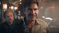 „Indiana Jones 5“ gibt Fans pure Indy-Nostalgie: So lange vermöbelt der junge Harrison Ford Nazis