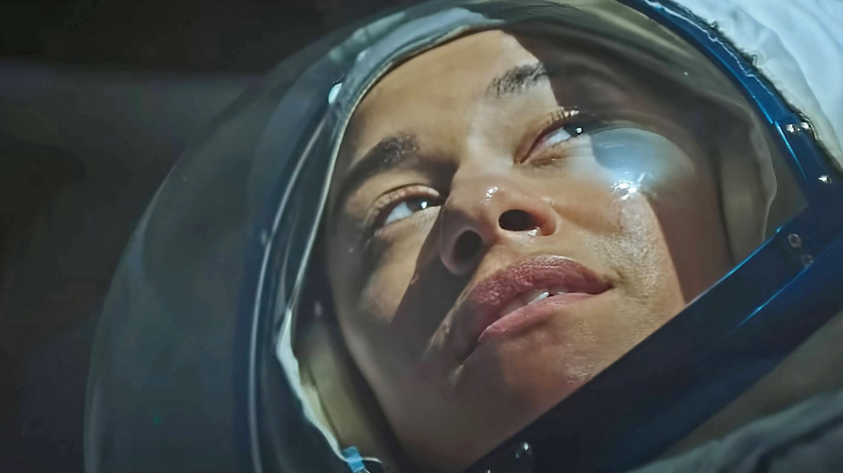 „Nervenkitzel von Anfang bis Ende“: Apokalyptischer Sci-Fi-Thriller erobert die Film-Charts
