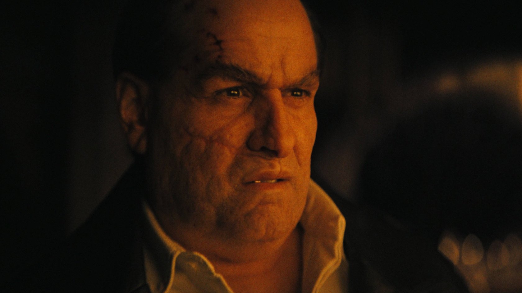 Die beste Gangsterserie 2024 habt ihr bisher verpasst? Dann ist das RTL+-Abo diesen Juni Pflicht