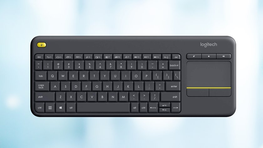 Logitech K400 Plus günstig: Kabellose TV-Tastatur mit Touchpad im Angebot
