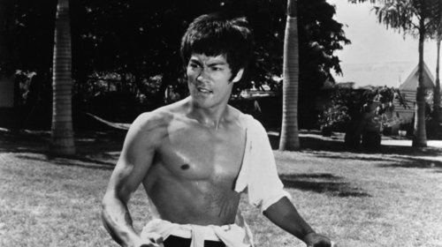 Bruce Lee Tod Wie Starb Die Kampfkunst Legende Kino De