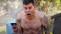 Johnny Knoxville ist zurück: Seht hier den irrsinnigen Trailer zu „Jackass Forever“