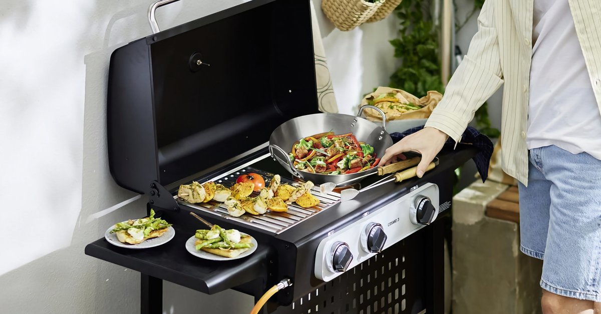 From today, Aldi is selling a very special gas grill at a lower price