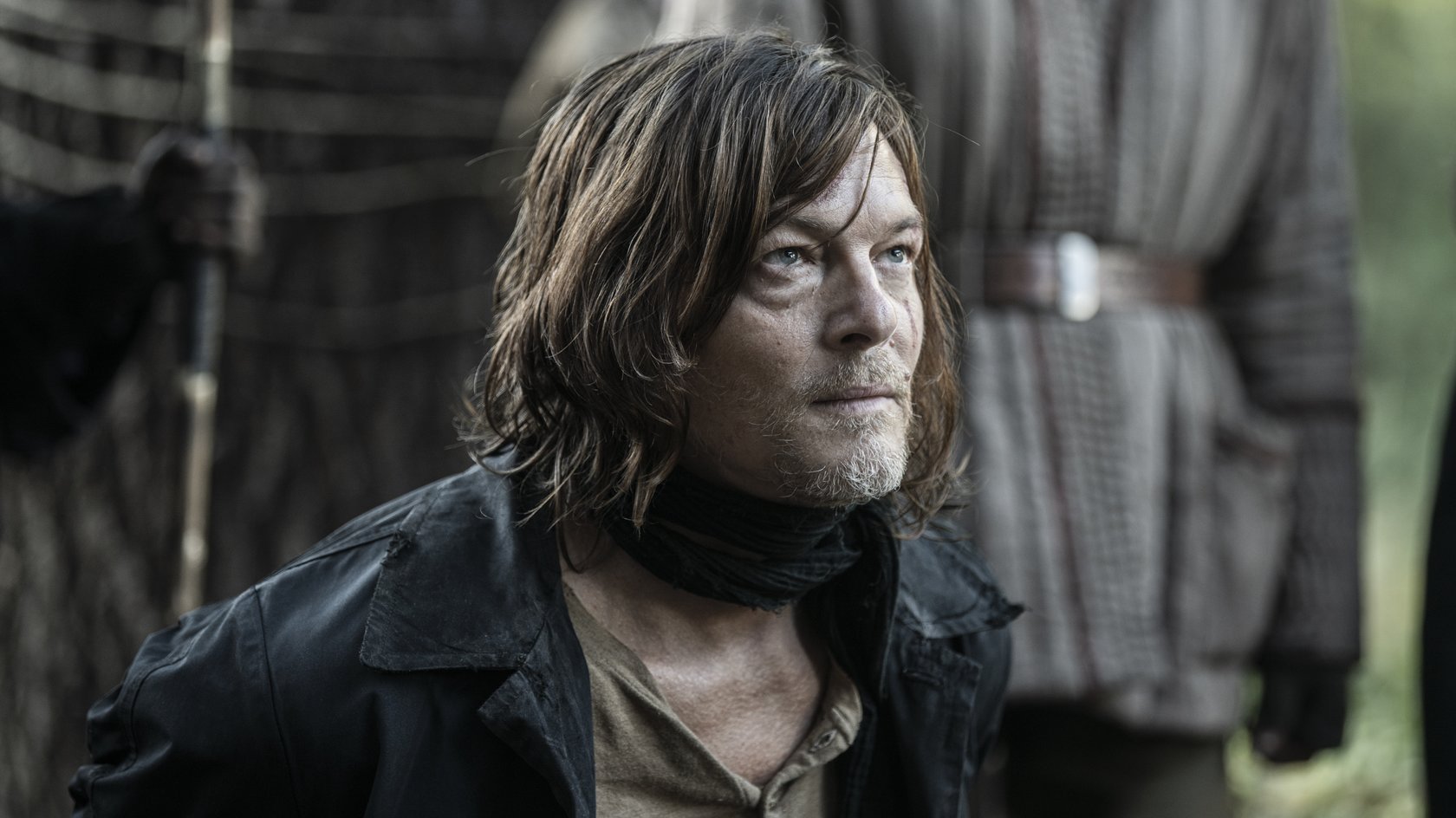 „TWD: Daryl Dixon“: Das verbindet Daryls Familiengeschichte mit dem D-Day und dem Friedhof am Strand