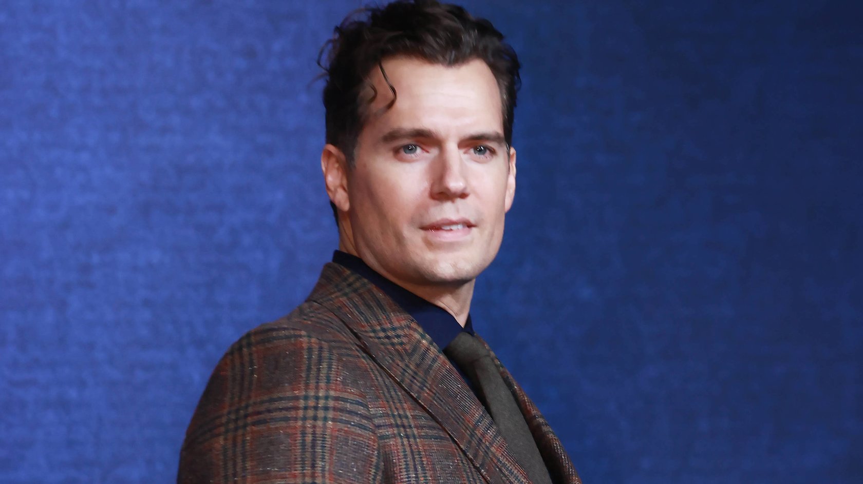 „Highlander“-Star Henry Cavill gibt Fans Action-Versprechen für neuen Film der Fantasy-Reihe