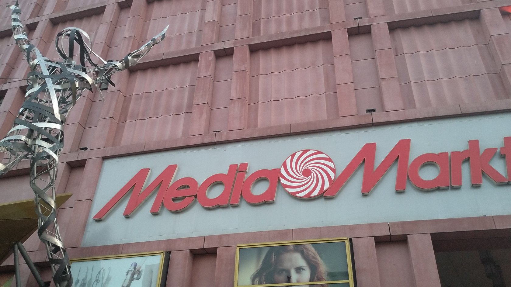 MediaMarkt Gutschein-Aktion: Günstige Angebote – Blu-rays, 4K TVs, Philips Hue & mehr