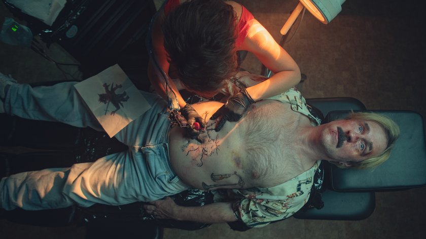 Bjarne Mädel in Hochform: Verpasst nicht den abgedrehten „How To Sell Drugs“-Film „Buba“