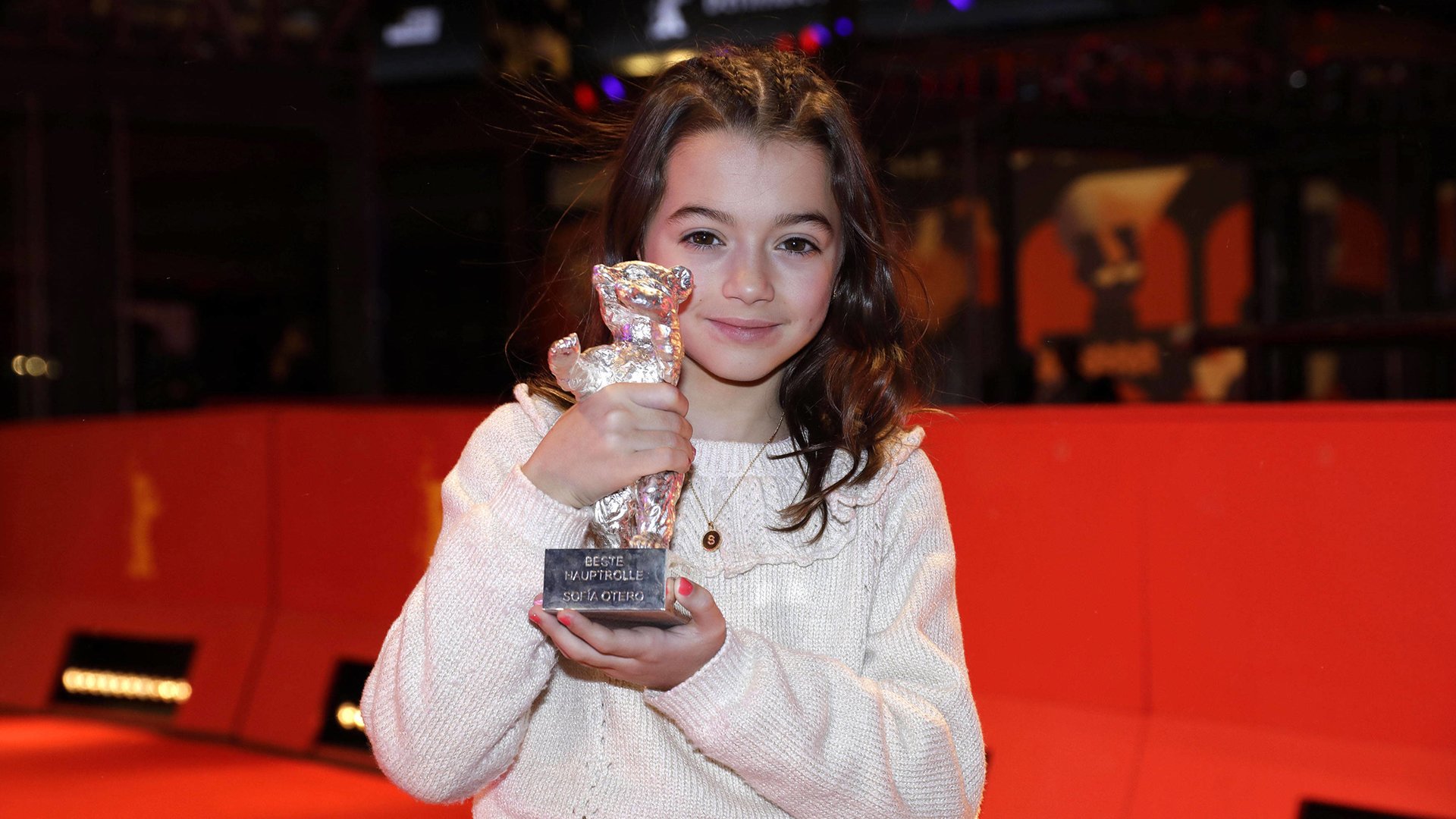 #Berlinale 2023: Goldener Bär geht nach Frankreich, Schauspielpreis gewinnt achtjährige Sofía Otero