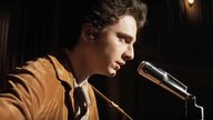 „Dune“-Star Timothée Chalamet wird zu Bob Dylan: Erster Trailer zum Biopic ist ein Musiktraum