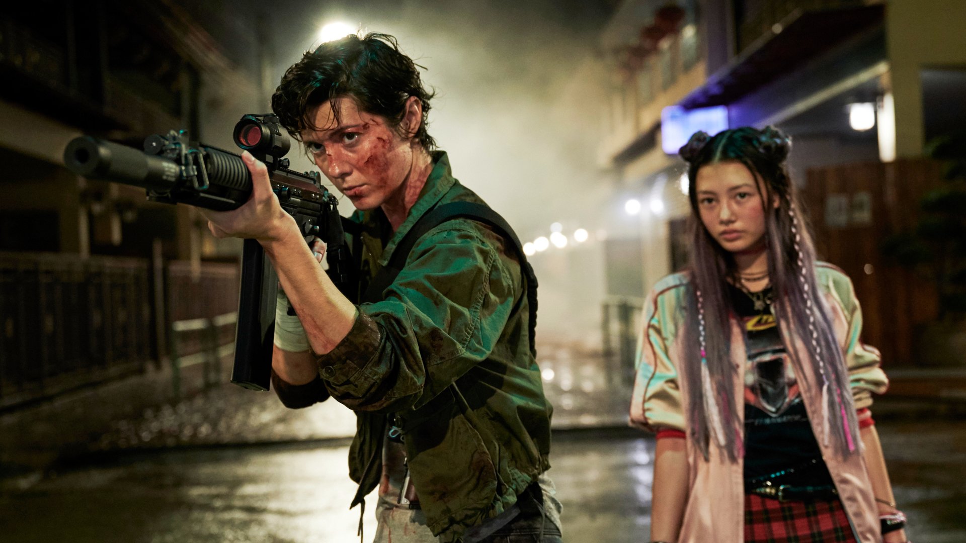 Professional killer has to take revenge in the Netflix action film “KATE” ·  KINO.de