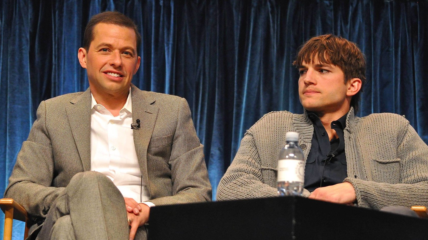 „Two and a Half Men“-Star lobt KI-generierte Filme & erntet spöttischen Gegenwind