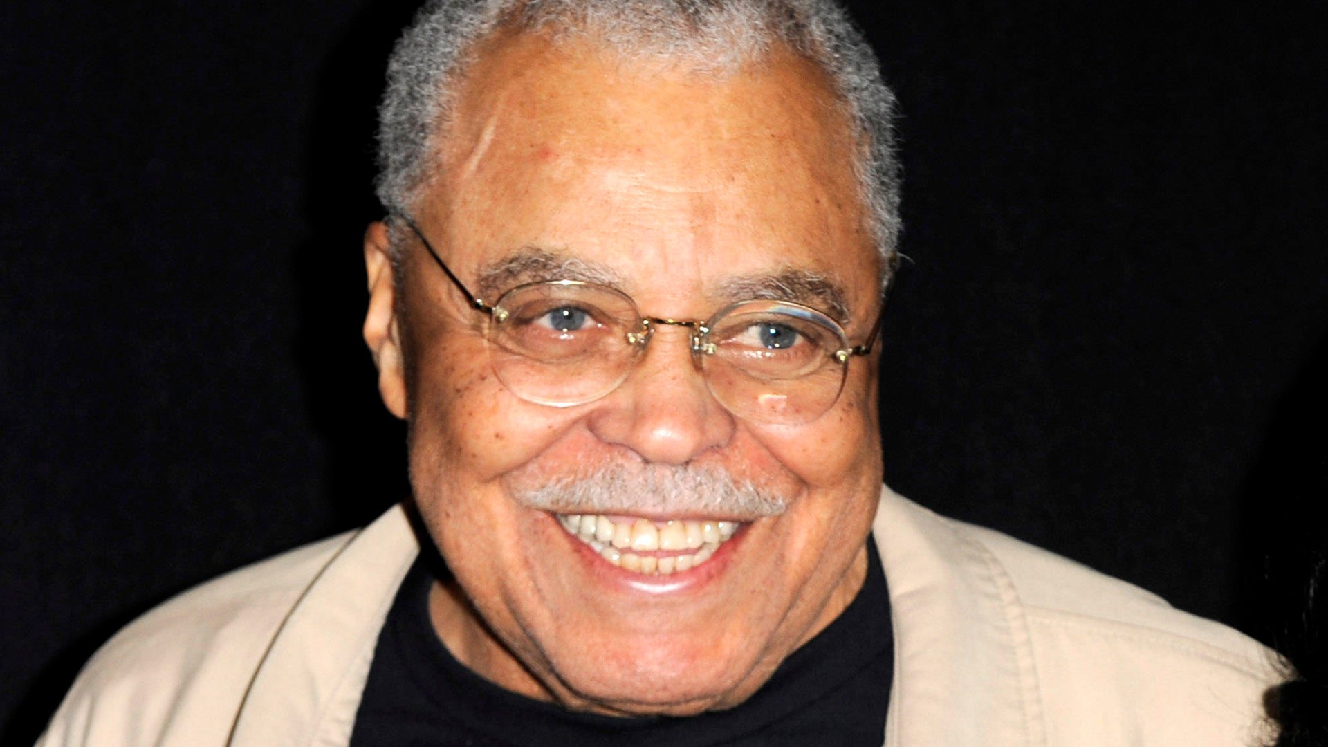 Tod einer „Star Wars“-Legende: James Earl Jones im Alter von 93 Jahren verstorben