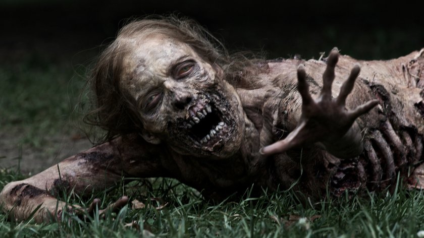 Das kann nicht ihr Ernst sein: „The Walking Dead: World Beyond“ nennt Grund für Zombie-Seuche