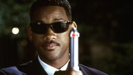 „Men in Black“-Quiz: Nur echte Fans kennen alle Filme der kultigen Sci-Fi-Reihe mit Will Smith!