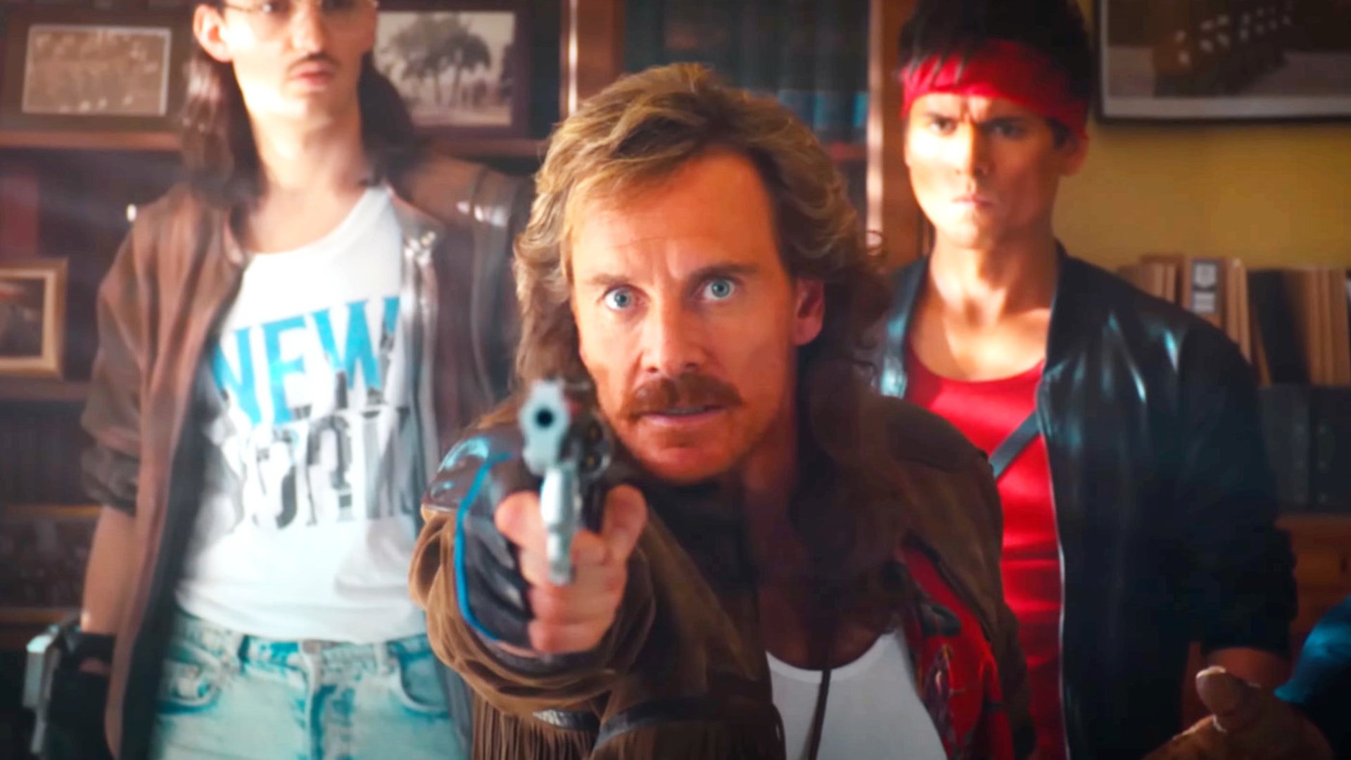Schnell! Seht das abgefahrene Video zu „Kung Fury 2“ mit Schwarzenegger, Hasselhoff & Fassbender, bevor es gelöscht wird