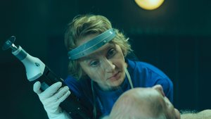 Romanverfilmung geht spannend weiter: „Totenfrau“ Staffel 2 jetzt im Stream auf Netflix