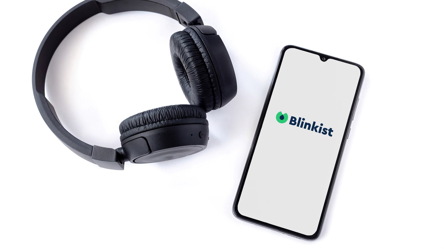 Blinkist Kosten: So viel zahlt ihr für den Hörbuch-Dienst – Tausende Sachbücher zum kleinen Preis