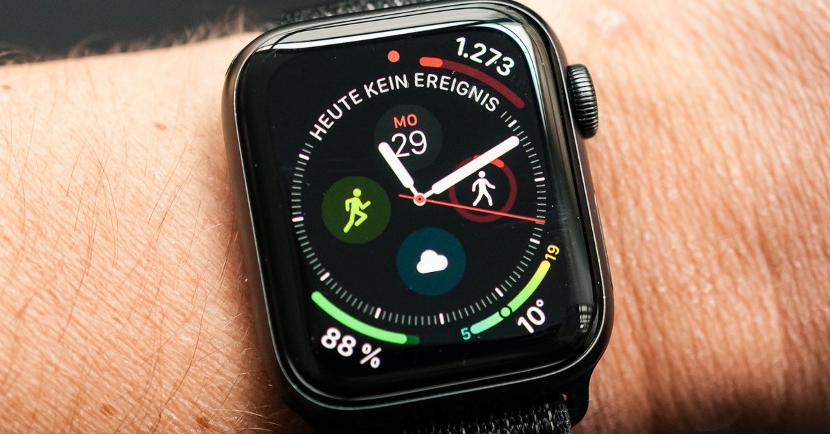 Finally for the Apple Watch: The hottest app is now on your wrist