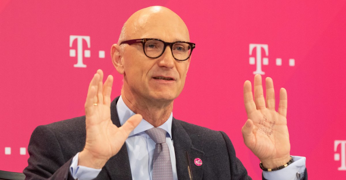 Telekom boss makes surprising confession