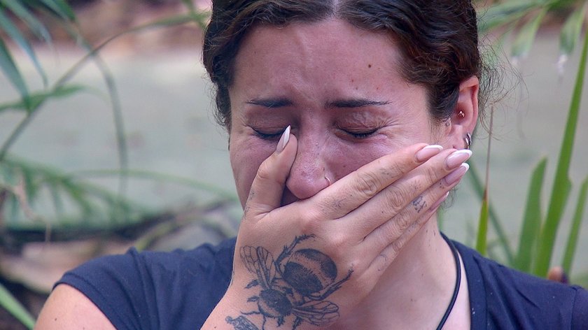 Tränenreiche Therapie im „Dschungelcamp”: So brachte Jana Urkraft ihre Konkurrenz zum Weinen