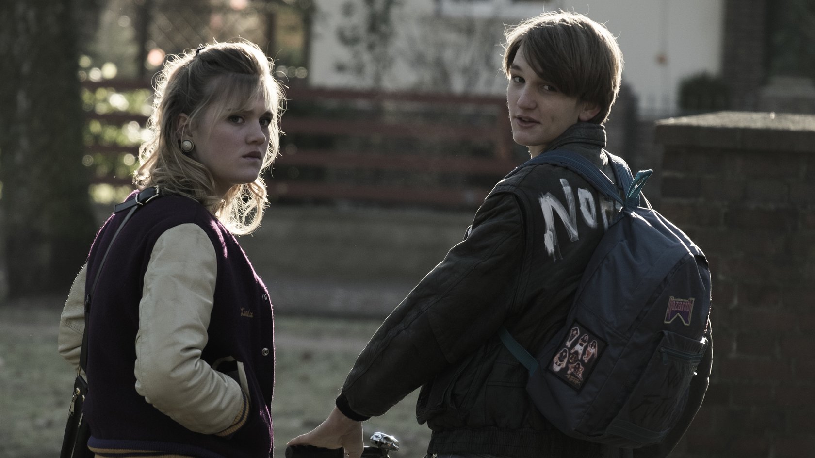 „Dark“ auf Netflix: Der Soundtrack zur Serie - Liste der Songtitel & Bands