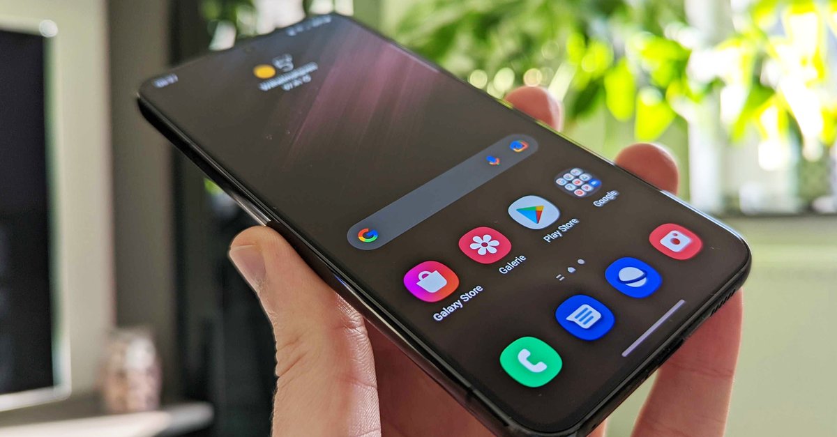 Samsung phones are losing a handy feature with Android 13